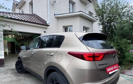 KIA Sportage IV рестайлинг, 2018 год, 1 989 500 рублей, 5 фотография