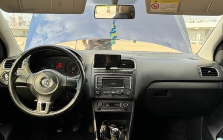 Volkswagen Polo VI (EU Market), 2013 год, 650 000 рублей, 15 фотография