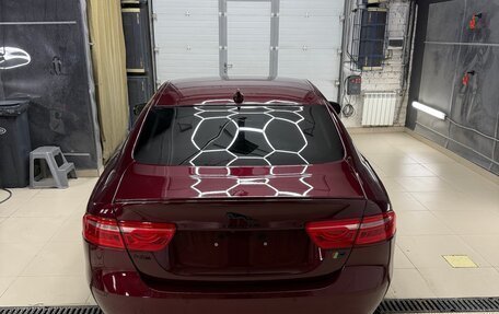 Jaguar XE I рестайлинг, 2016 год, 2 100 000 рублей, 11 фотография