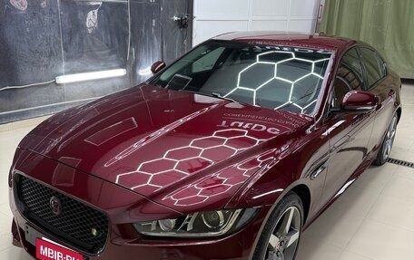 Jaguar XE I рестайлинг, 2016 год, 2 100 000 рублей, 8 фотография