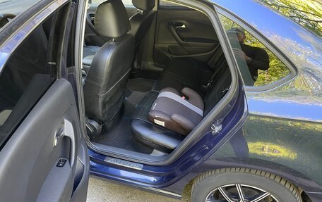 Volkswagen Polo VI (EU Market), 2012 год, 720 000 рублей, 11 фотография