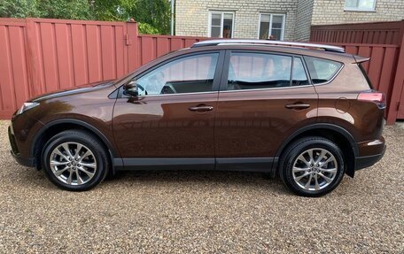 Toyota RAV4, 2018 год, 3 299 000 рублей, 5 фотография