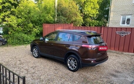 Toyota RAV4, 2018 год, 3 299 000 рублей, 3 фотография