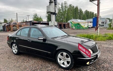 Mercedes-Benz E-Класс, 2003 год, 870 000 рублей, 3 фотография