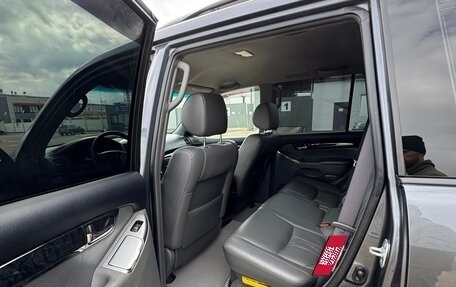 Toyota Land Cruiser Prado 120 рестайлинг, 2008 год, 2 290 000 рублей, 10 фотография