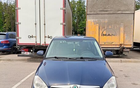 Skoda Fabia II, 2011 год, 650 000 рублей, 2 фотография