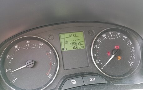 Skoda Fabia II, 2011 год, 650 000 рублей, 12 фотография