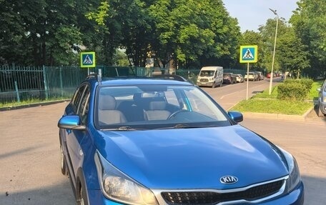 KIA Rio IV, 2018 год, 1 300 000 рублей, 4 фотография