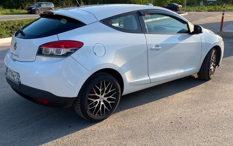 Renault Megane III, 2012 год, 890 000 рублей, 6 фотография