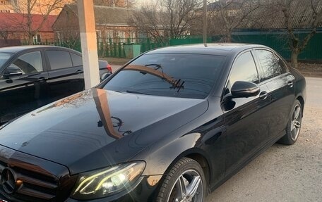 Mercedes-Benz E-Класс, 2016 год, 2 800 000 рублей, 3 фотография