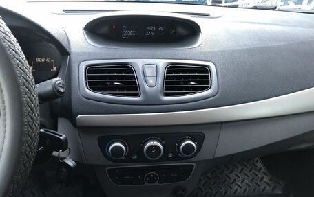 Renault Fluence I, 2012 год, 900 000 рублей, 14 фотография