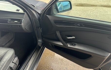 BMW 5 серия, 2008 год, 1 090 000 рублей, 18 фотография