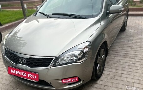 KIA cee'd I рестайлинг, 2011 год, 930 000 рублей, 2 фотография
