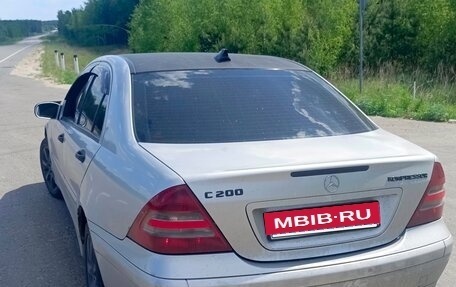Mercedes-Benz C-Класс, 2004 год, 520 000 рублей, 3 фотография