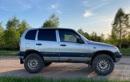 Chevrolet Niva I рестайлинг, 2004 год, 250 000 рублей, 6 фотография