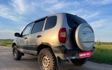Chevrolet Niva I рестайлинг, 2004 год, 250 000 рублей, 19 фотография
