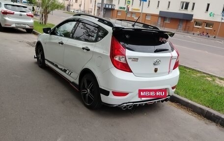 Hyundai Solaris II рестайлинг, 2013 год, 750 000 рублей, 2 фотография