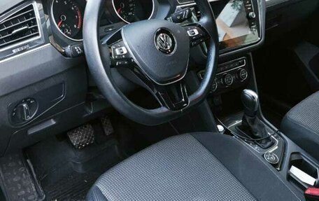Volkswagen Tiguan II, 2020 год, 3 200 000 рублей, 6 фотография