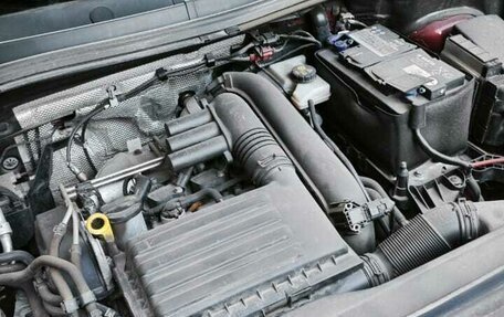 Volkswagen Tiguan II, 2020 год, 3 200 000 рублей, 4 фотография