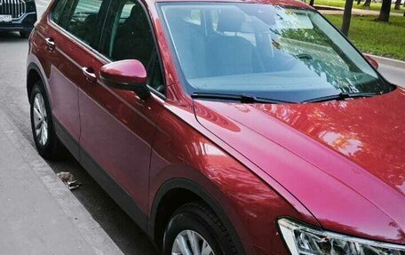 Volkswagen Tiguan II, 2020 год, 3 200 000 рублей, 10 фотография