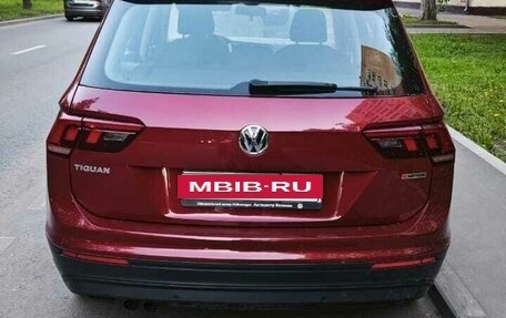 Volkswagen Tiguan II, 2020 год, 3 200 000 рублей, 7 фотография
