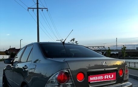 Lexus IS II рестайлинг 2, 2000 год, 830 000 рублей, 13 фотография