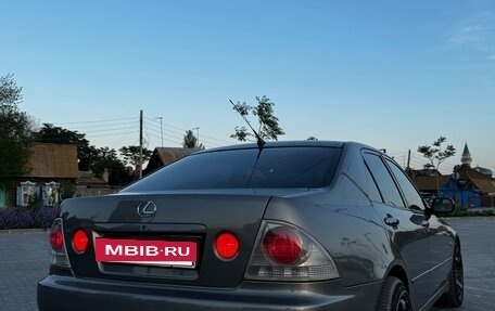 Lexus IS II рестайлинг 2, 2000 год, 830 000 рублей, 12 фотография