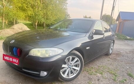 BMW 5 серия, 2011 год, 1 850 000 рублей, 2 фотография