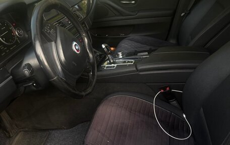 BMW 5 серия, 2011 год, 1 850 000 рублей, 5 фотография