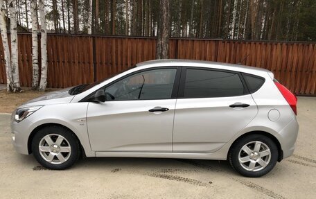Hyundai Solaris II рестайлинг, 2014 год, 1 200 000 рублей, 3 фотография