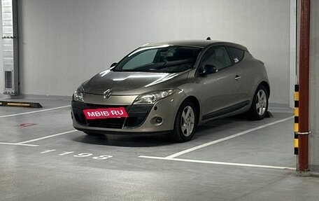 Renault Megane III, 2010 год, 1 050 000 рублей, 2 фотография