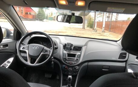 Hyundai Solaris II рестайлинг, 2014 год, 1 200 000 рублей, 6 фотография