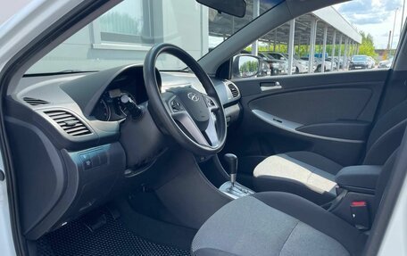 Hyundai Solaris II рестайлинг, 2011 год, 693 000 рублей, 8 фотография