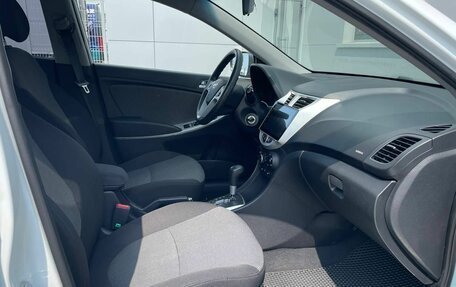 Hyundai Solaris II рестайлинг, 2011 год, 693 000 рублей, 10 фотография