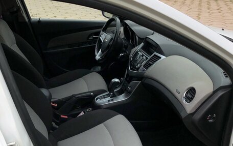 Chevrolet Cruze II, 2012 год, 670 000 рублей, 6 фотография