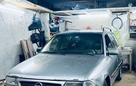 Opel Astra F, 1995 год, 100 000 рублей, 2 фотография