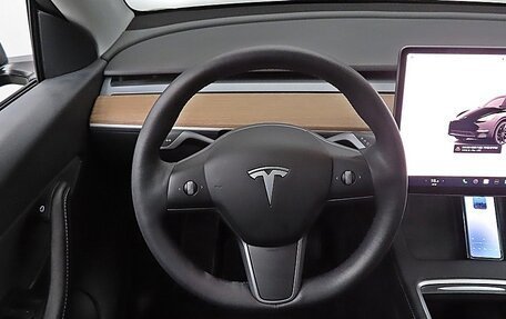 Tesla Model Y I, 2022 год, 6 367 000 рублей, 4 фотография