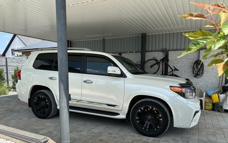 Toyota Land Cruiser 200, 2015 год, 4 628 000 рублей, 2 фотография