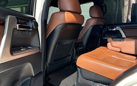 Toyota Land Cruiser 200, 2015 год, 4 628 000 рублей, 24 фотография