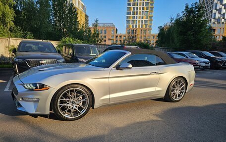 Ford Mustang VI рестайлинг, 2019 год, 3 450 000 рублей, 2 фотография