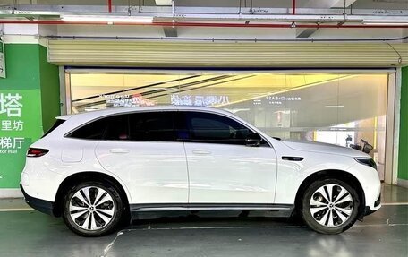 Mercedes-Benz EQC, 2022 год, 3 333 333 рублей, 5 фотография