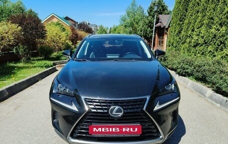 Lexus NX I, 2019 год, 3 120 000 рублей, 3 фотография