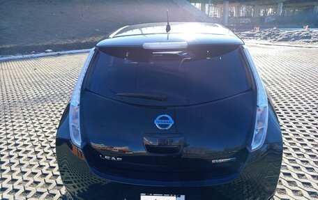 Nissan Leaf I, 2017 год, 940 000 рублей, 4 фотография