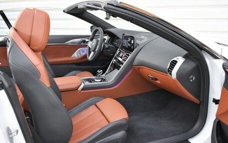 BMW 8 серия, 2025 год, 13 200 000 рублей, 17 фотография