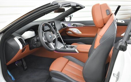 BMW 8 серия, 2025 год, 13 200 000 рублей, 15 фотография