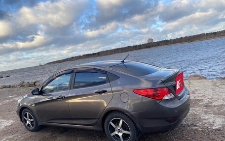 Hyundai Solaris II рестайлинг, 2012 год, 600 000 рублей, 11 фотография