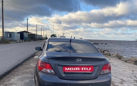 Hyundai Solaris II рестайлинг, 2012 год, 600 000 рублей, 10 фотография
