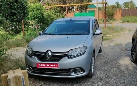 Renault Logan II, 2014 год, 720 000 рублей, 1 фотография