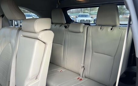 Toyota Highlander, 2022 год, 5 200 000 рублей, 26 фотография