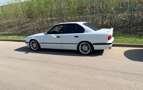 BMW 5 серия, 1989 год, 1 000 000 рублей, 3 фотография